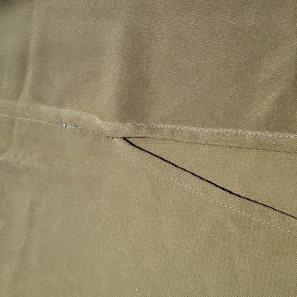 🧑🎄10/10🧑🎄SCORPIO Stunning green skirt - Picture 8 of 9